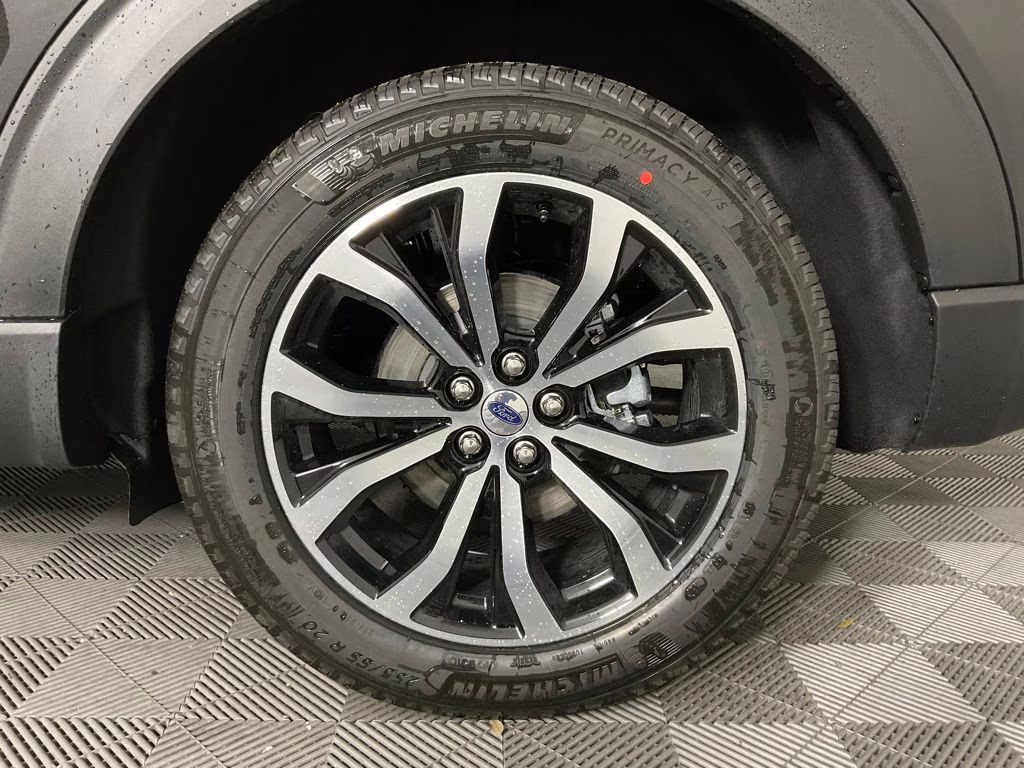 2026 Black Ford Explorer ST-Line RWD SUV