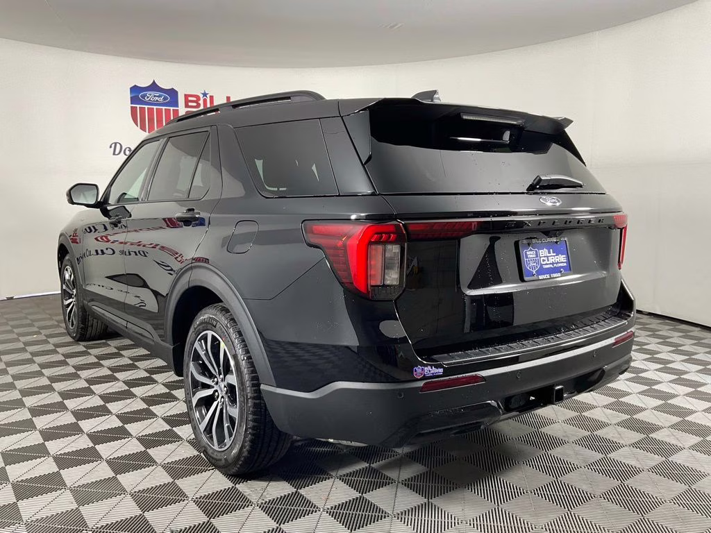 2026 Black Ford Explorer ST-Line RWD SUV