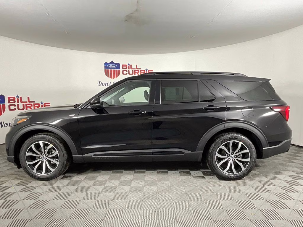 2026 Black Ford Explorer ST-Line RWD SUV