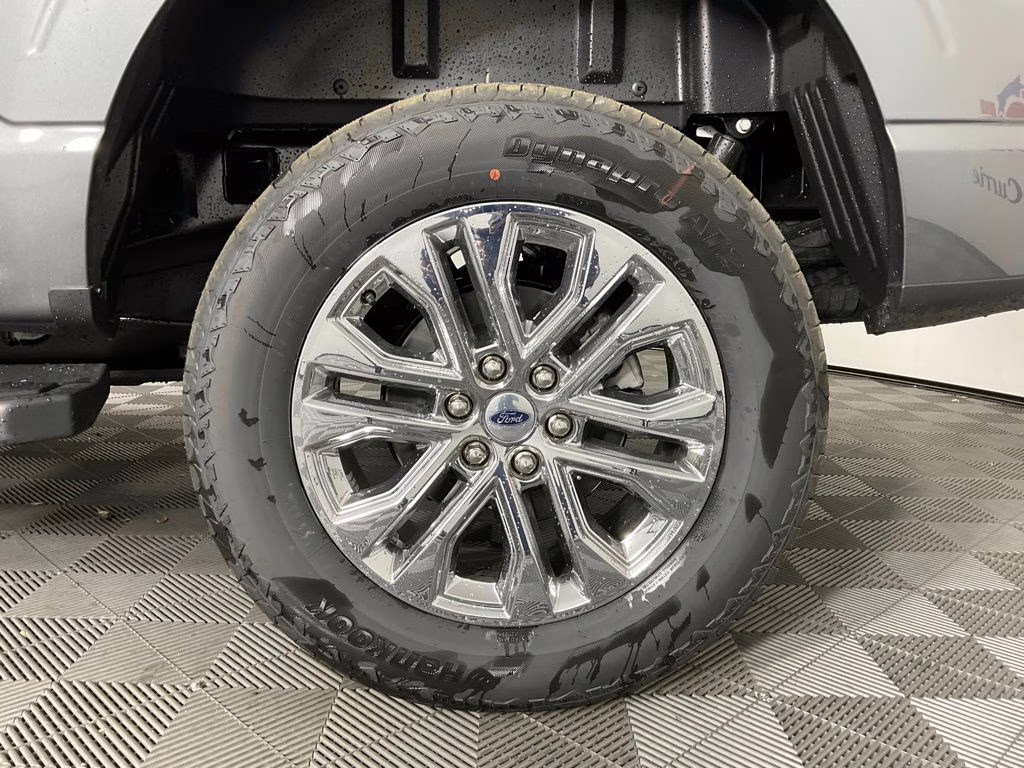 2026 Gray Ford F-150 Lariat 4X4 Truck