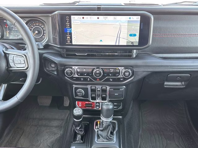 2025 Bright White Clearcoat Jeep Wrangler Rubicon X 4X4 Convertible