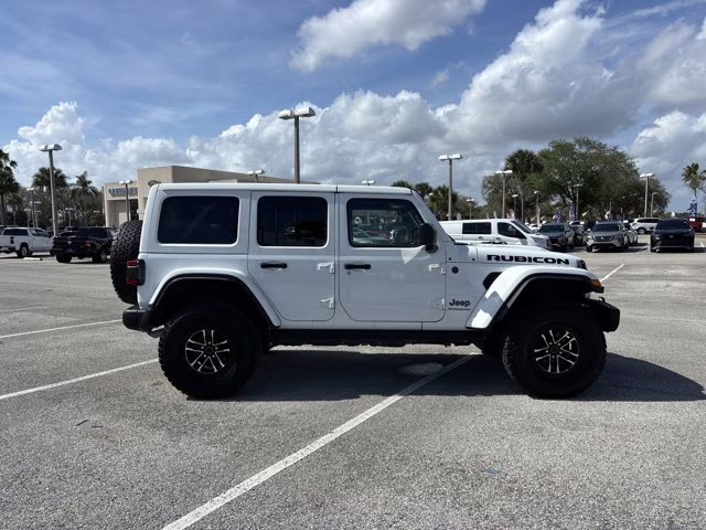 2025 Bright White Clearcoat Jeep Wrangler Rubicon X 4X4 Convertible