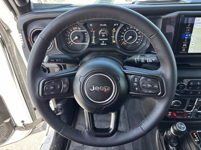 2025 Bright White Clearcoat Jeep Wrangler Rubicon X 4X4 Convertible