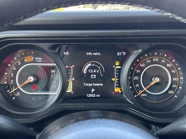 2025 Bright White Clearcoat Jeep Wrangler Rubicon X 4X4 Convertible