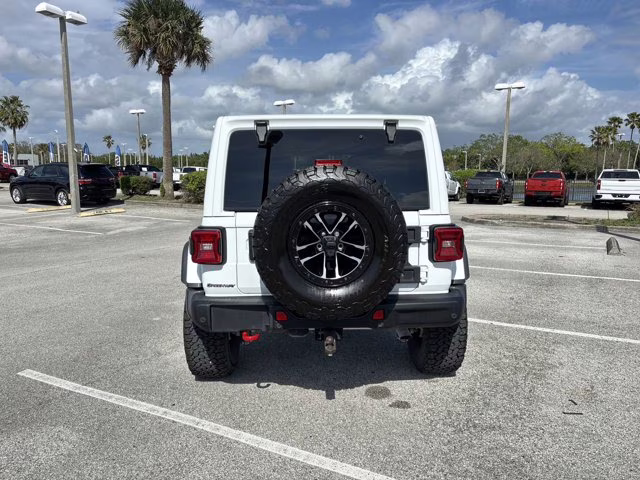 2025 Bright White Clearcoat Jeep Wrangler Rubicon X 4X4 Convertible