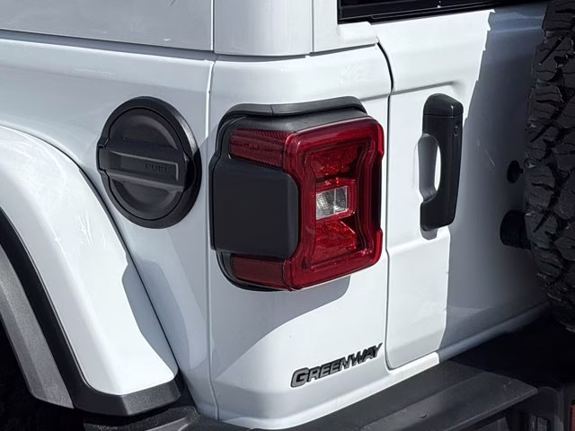 2025 Bright White Clearcoat Jeep Wrangler Rubicon X 4X4 Convertible