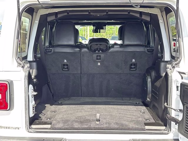 2025 Bright White Clearcoat Jeep Wrangler Rubicon X 4X4 Convertible