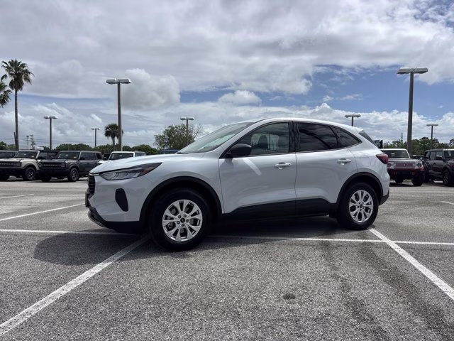 2025 Silver Metallic Ford Escape Active AWD SUV