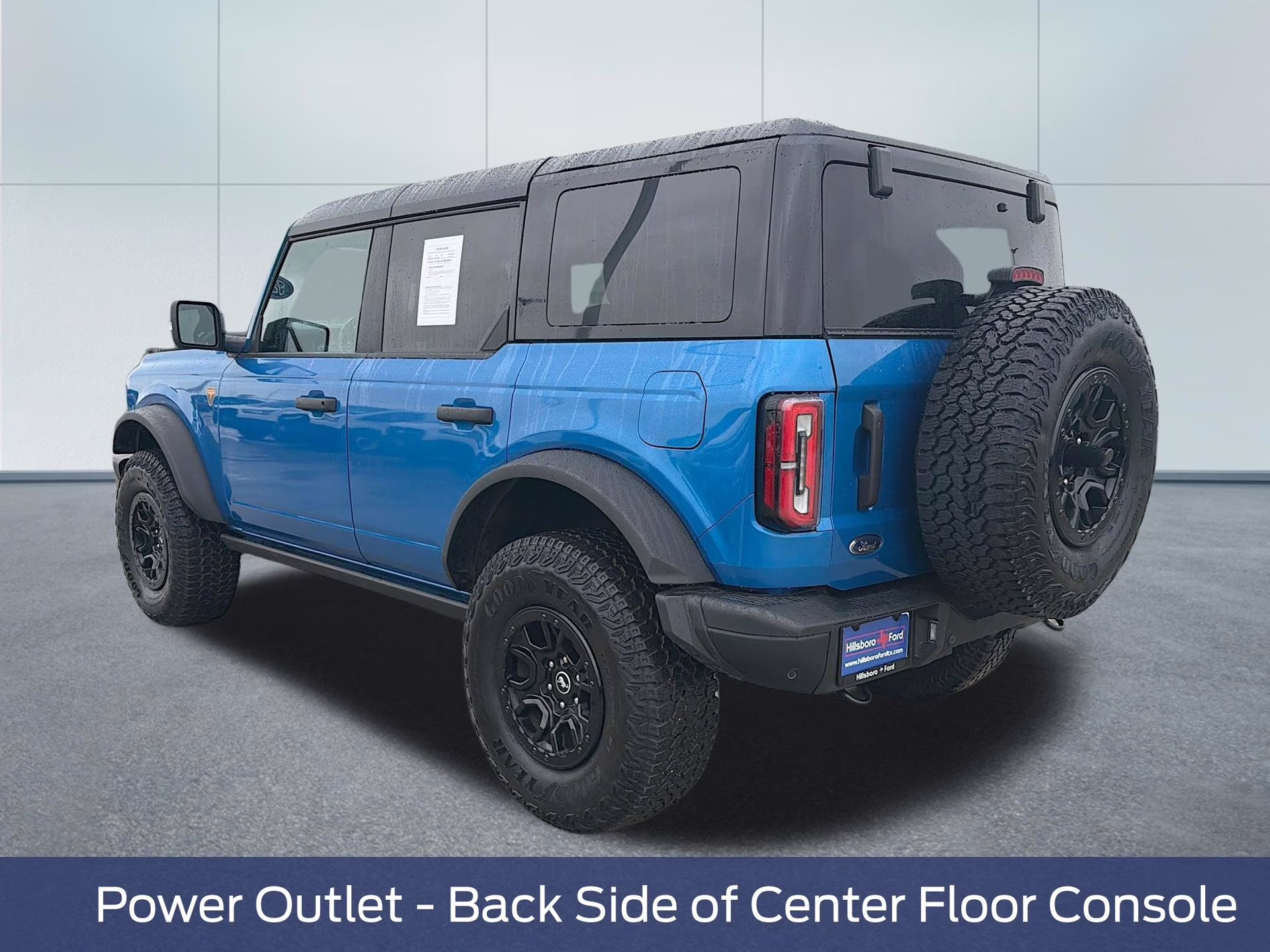 2025 Velocity Blue Metallic Ford Bronco Badlands 4X4 SUV