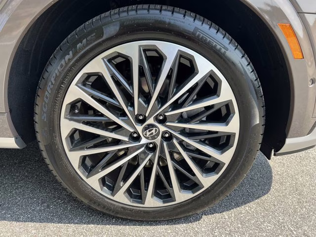 2026 Cast Iron Brown Pearl Hyundai Palisade Calligraphy FWD SUV