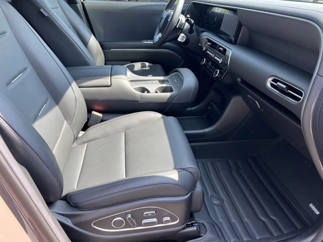 2026 Cast Iron Brown Pearl Hyundai Palisade Calligraphy FWD SUV
