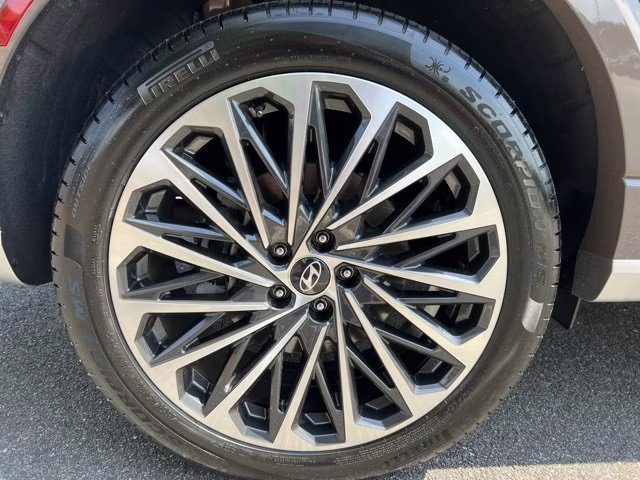2026 Cast Iron Brown Pearl Hyundai Palisade Calligraphy FWD SUV