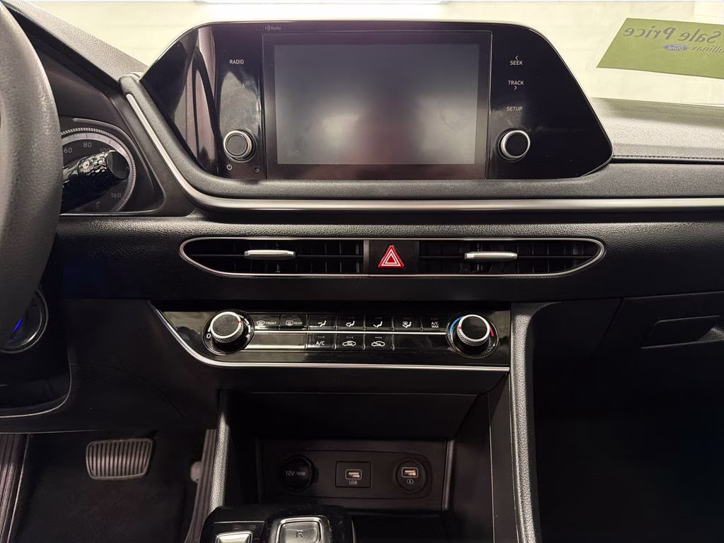 2021 Shimmering Silver Pearl Hyundai Sonata SE FWD Sedan