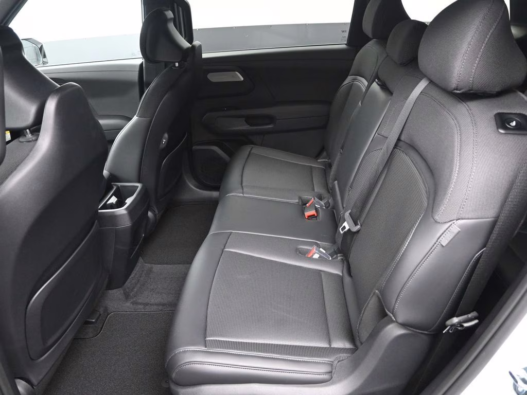 2027 Glacial White Pearl Kia Telluride LX FWD SUV