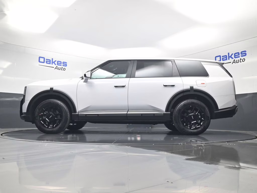 2027 Glacial White Pearl Kia Telluride LX FWD SUV