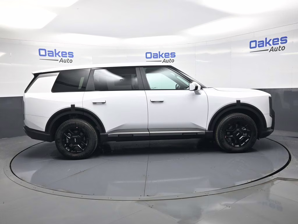 2027 Glacial White Pearl Kia Telluride LX FWD SUV