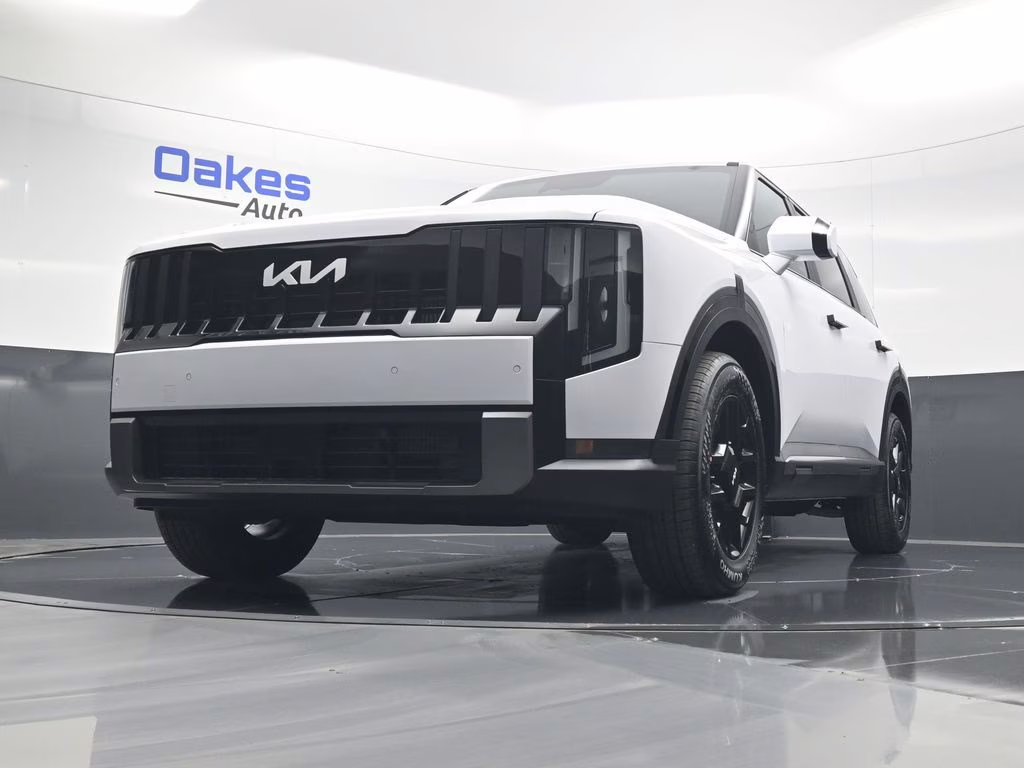 2027 Glacial White Pearl Kia Telluride LX FWD SUV