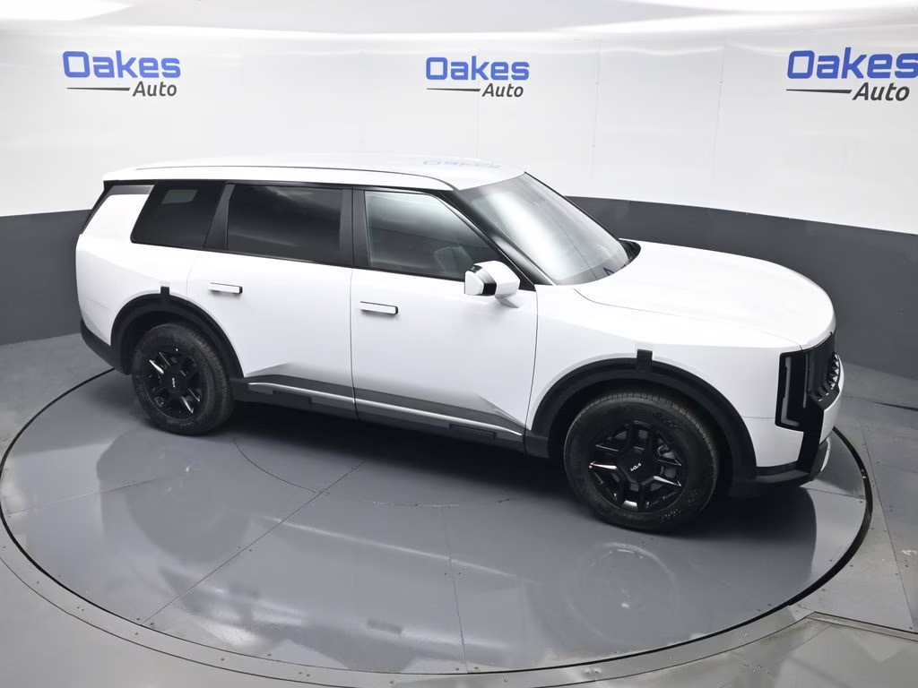 2027 Glacial White Pearl Kia Telluride LX FWD SUV