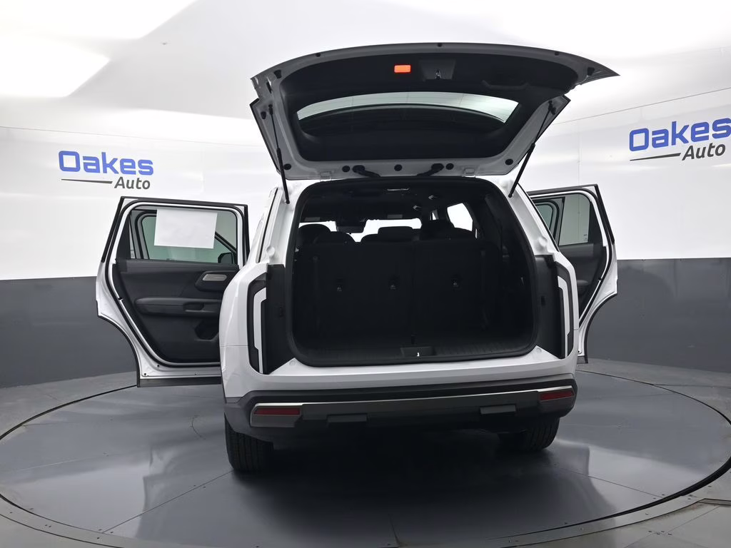 2027 Glacial White Pearl Kia Telluride LX FWD SUV