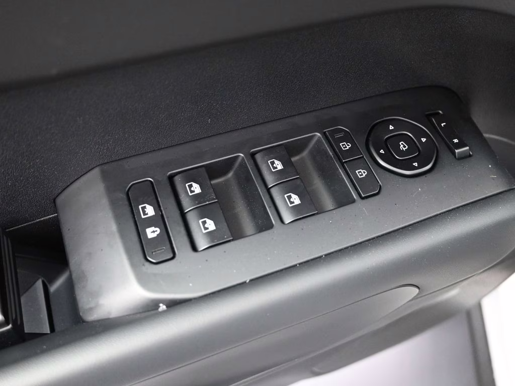 2027 Glacial White Pearl Kia Telluride Hybrid X-Line SX AWD SUV