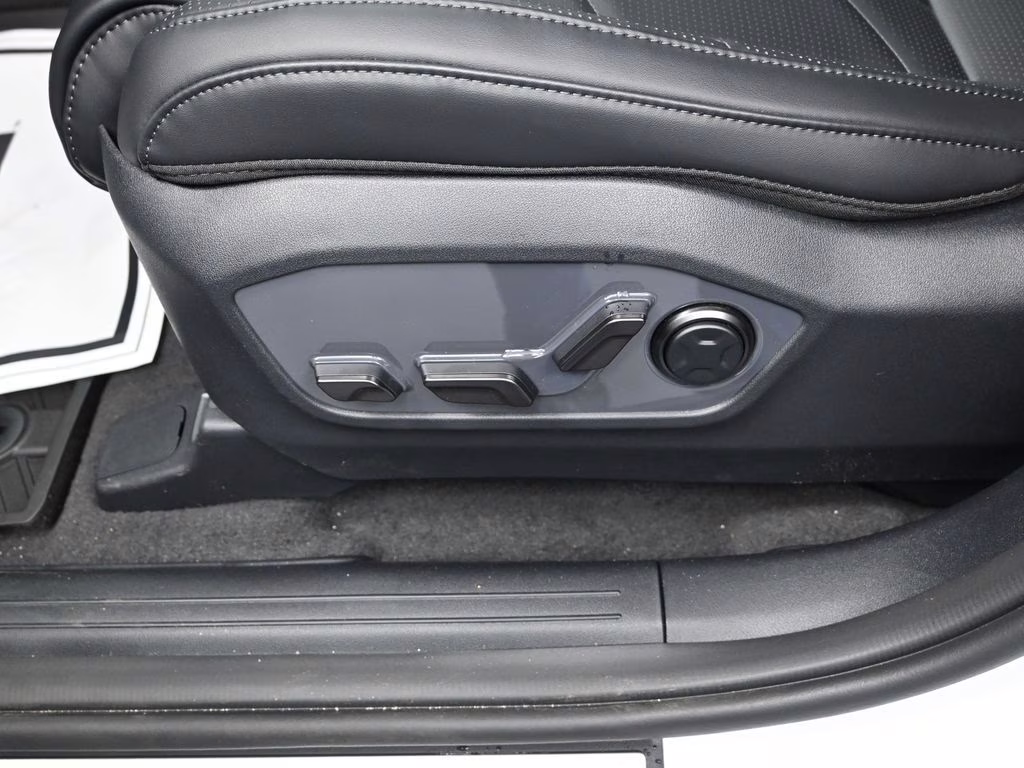 2027 Glacial White Pearl Kia Telluride Hybrid X-Line SX AWD SUV