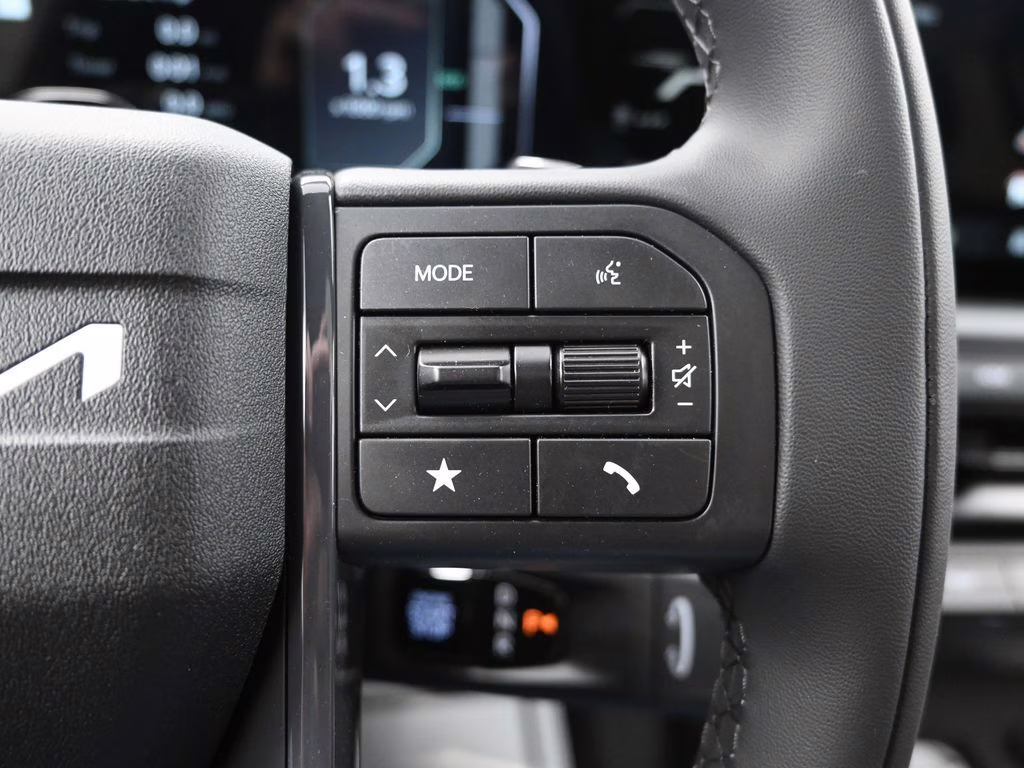 2027 Glacial White Pearl Kia Telluride Hybrid X-Line SX AWD SUV