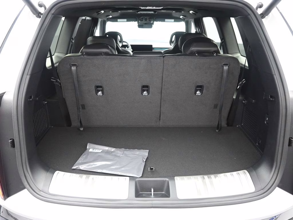 2027 Glacial White Pearl Kia Telluride Hybrid X-Line SX AWD SUV