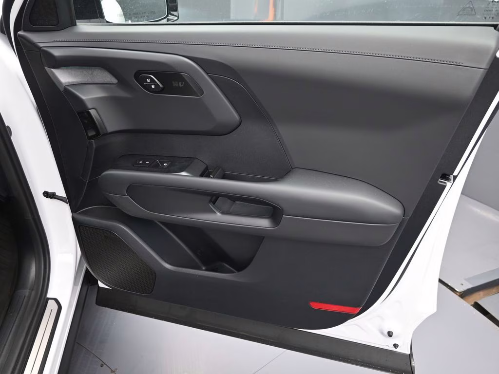 2027 Glacial White Pearl Kia Telluride Hybrid X-Line SX AWD SUV