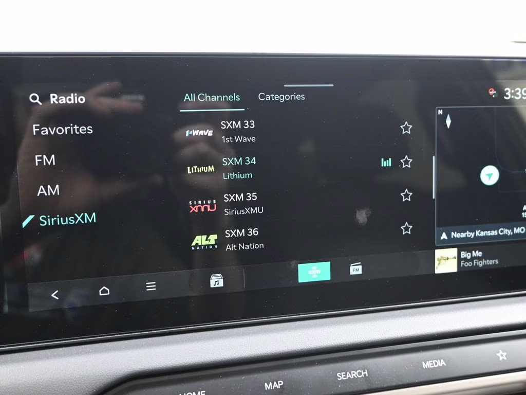 2027 Glacial White Pearl Kia Telluride LX FWD SUV