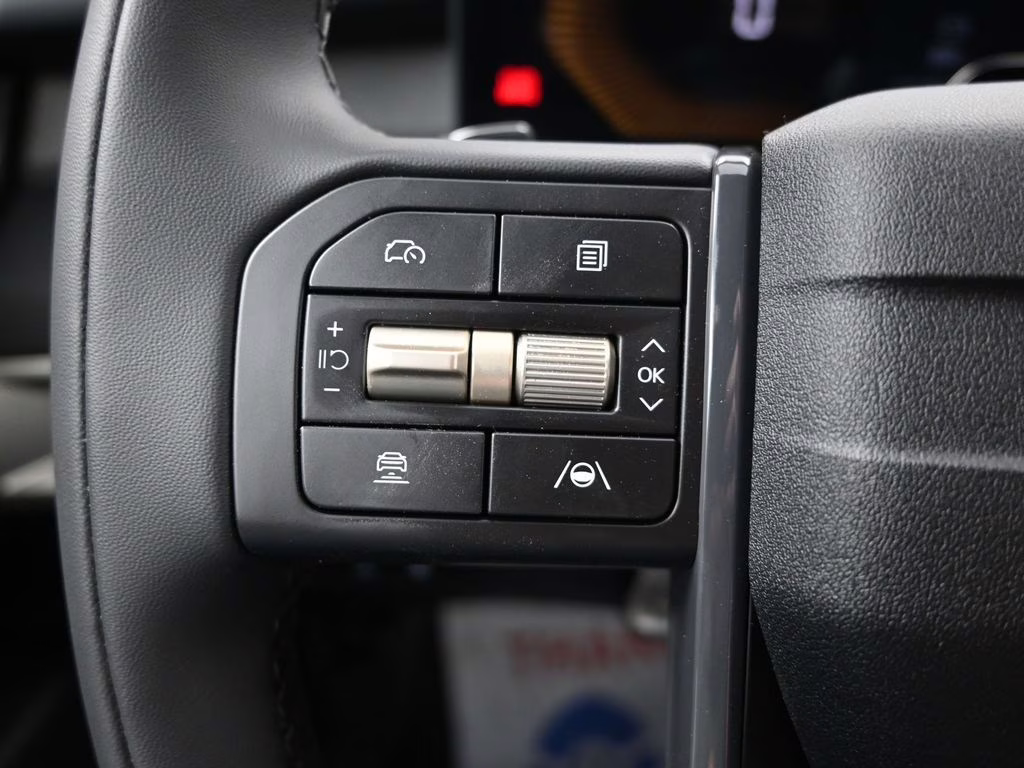2027 Glacial White Pearl Kia Telluride LX FWD SUV