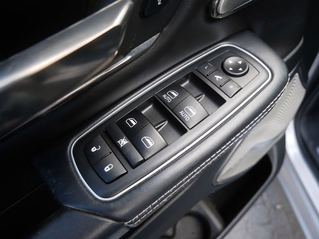 2020 Billet Silver Metallic Clearcoat Ram 1500 Limited 4X4 Truck