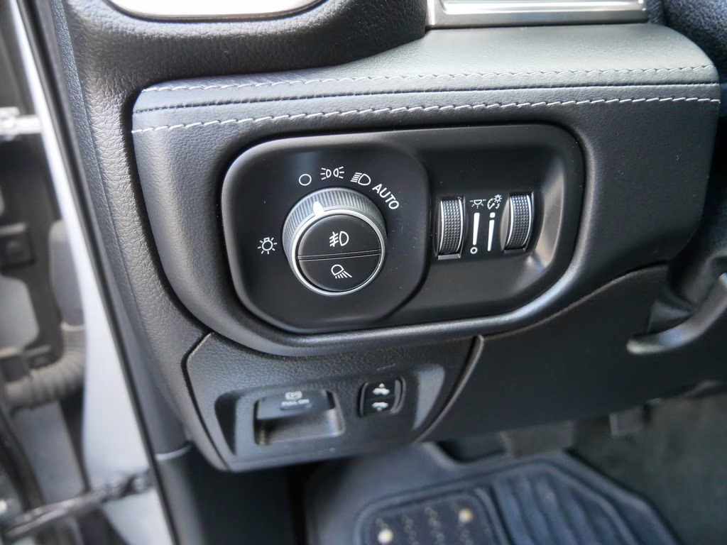 2020 Billet Silver Metallic Clearcoat Ram 1500 Limited 4X4 Truck