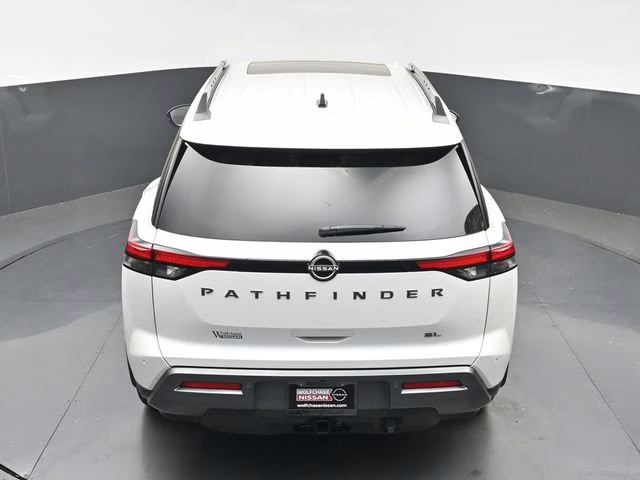 2026 Everest White Pearl Tricoat Nissan Pathfinder SL FWD SUV