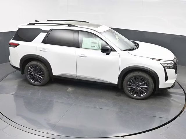 2026 Everest White Pearl Tricoat Nissan Pathfinder SL FWD SUV