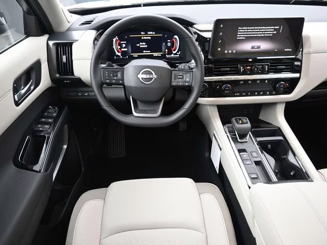2026 Everest White Pearl Tricoat Nissan Pathfinder SL FWD SUV