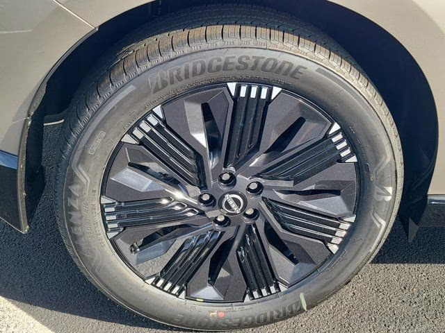 2026 Champagne Silver Metallic Nissan Murano Platinum AWD SUV