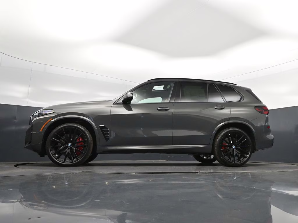 2026 Dravit Grey Metallic BMW X5 M60i AWD SUV