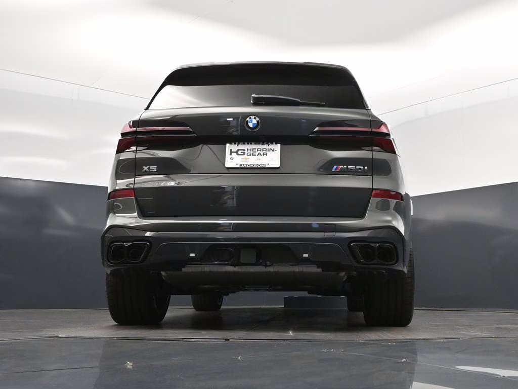 2026 Dravit Grey Metallic BMW X5 M60i AWD SUV
