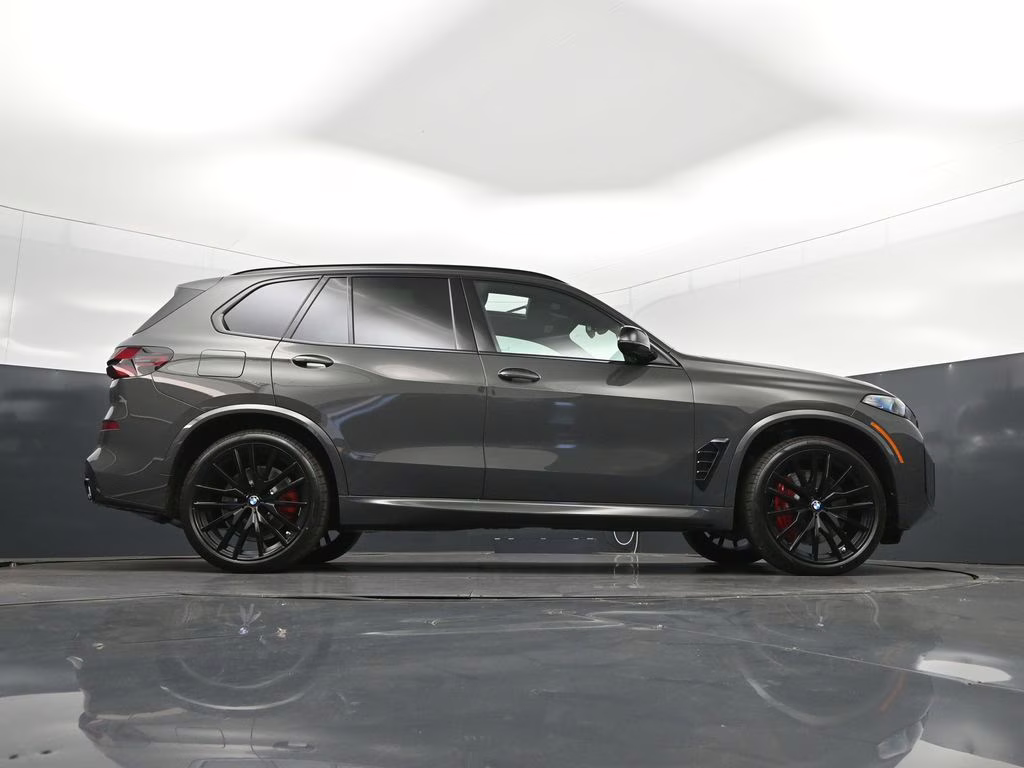 2026 Dravit Grey Metallic BMW X5 M60i AWD SUV
