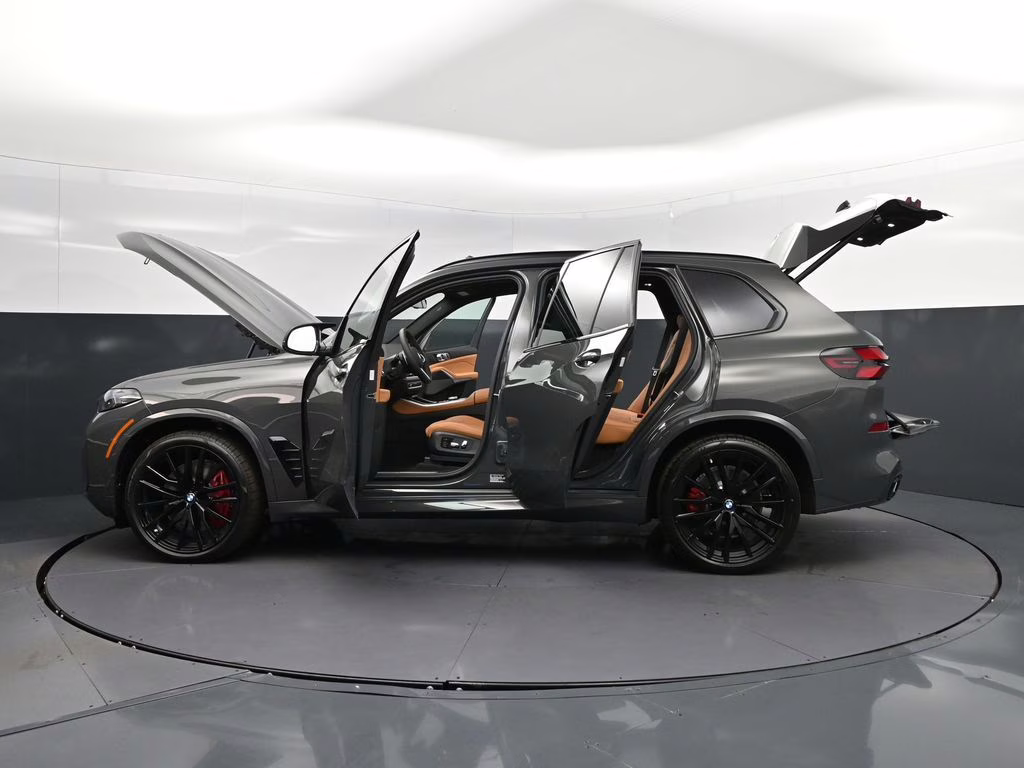 2026 Dravit Grey Metallic BMW X5 M60i AWD SUV