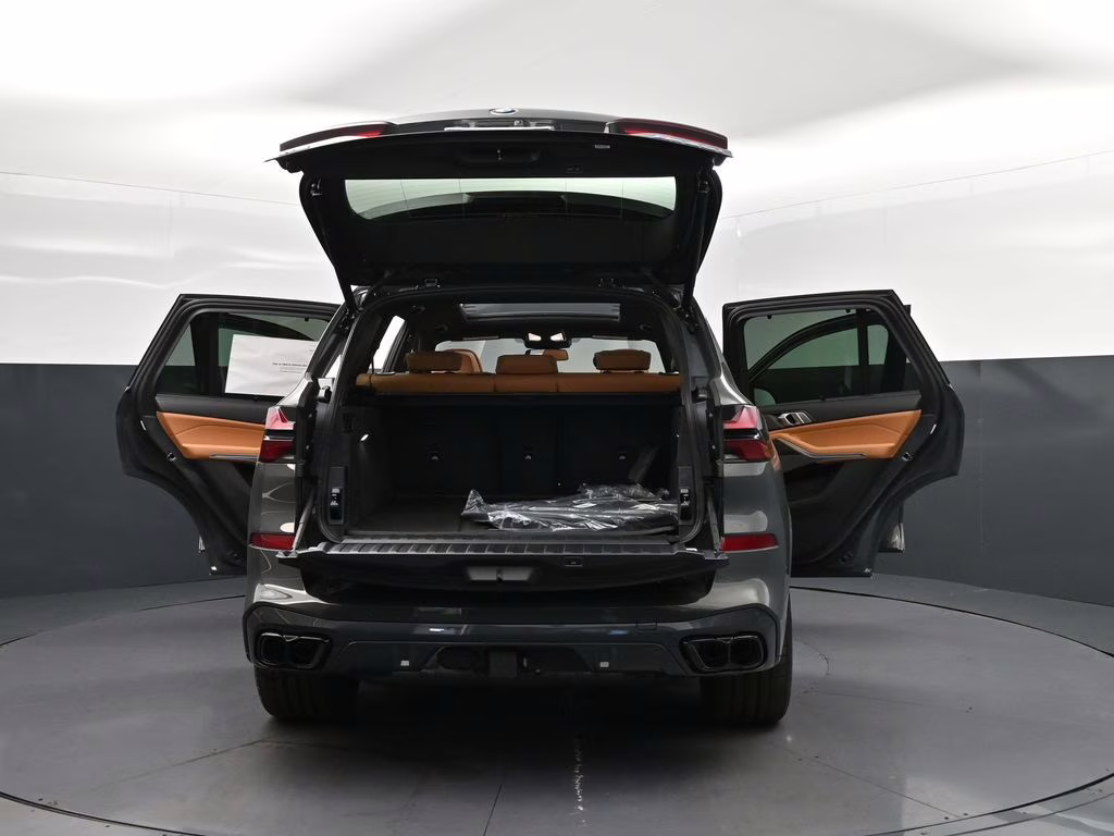 2026 Dravit Grey Metallic BMW X5 M60i AWD SUV