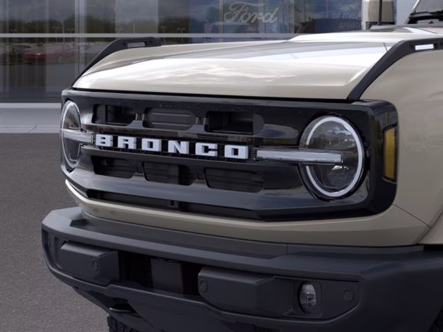 2026 Desert Sand Ford Bronco Outer Banks 4X4 SUV