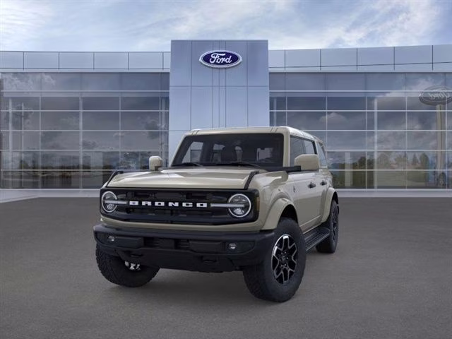 2026 Desert Sand Ford Bronco Outer Banks 4X4 SUV