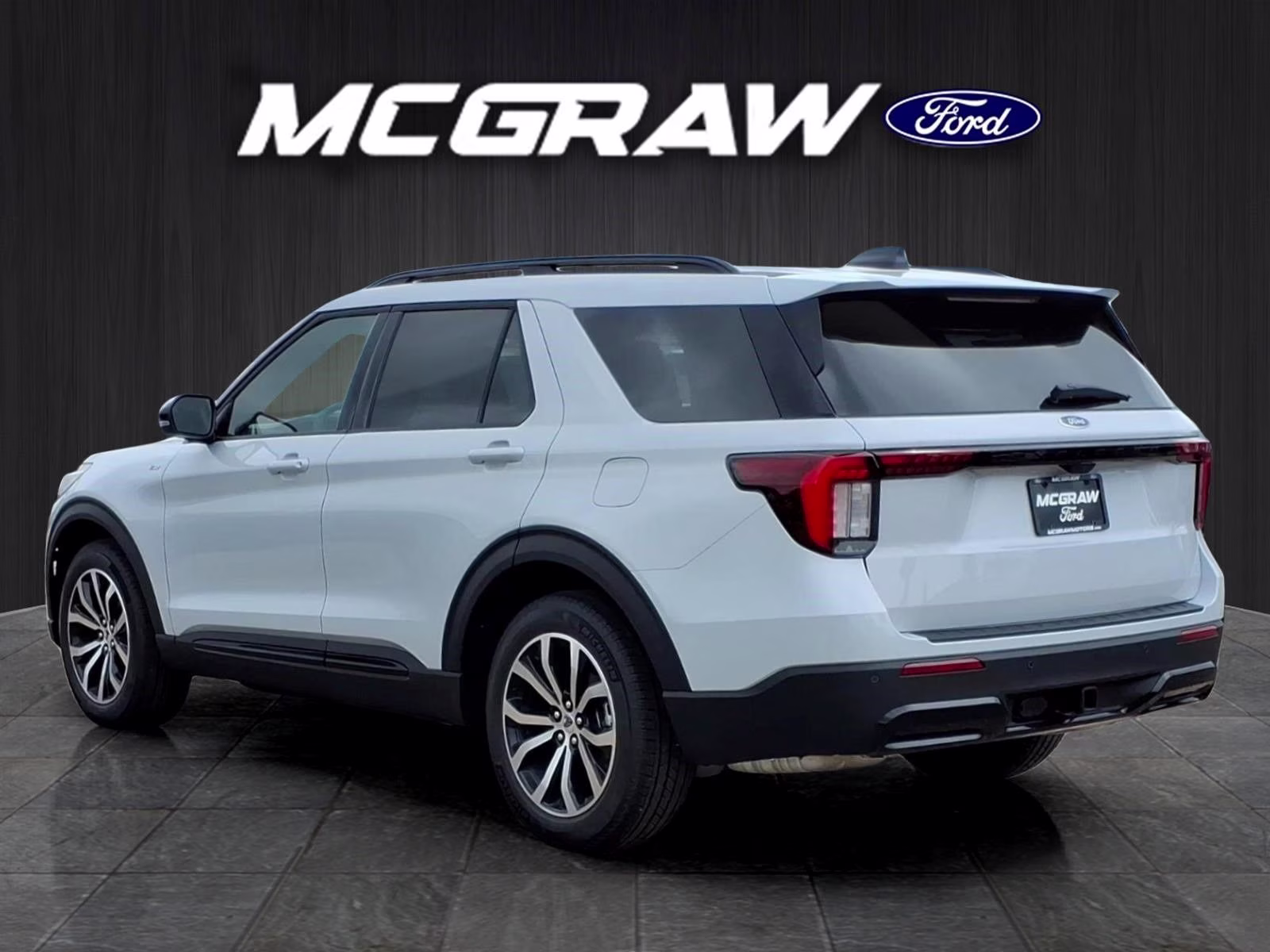 2026 White Ford Explorer ST-Line RWD SUV