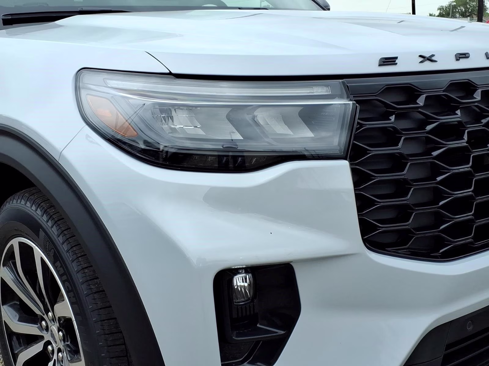 2026 White Ford Explorer ST-Line RWD SUV
