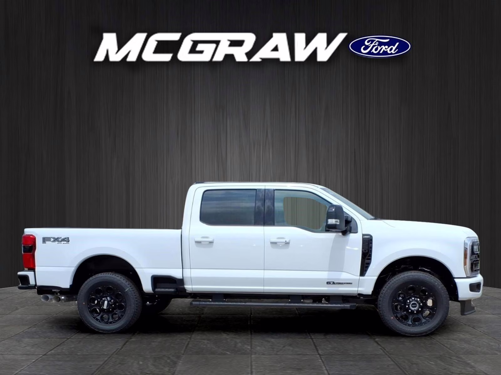 2026 Oxford White Ford Super Duty F-250 SRW Lariat 4X4 Truck