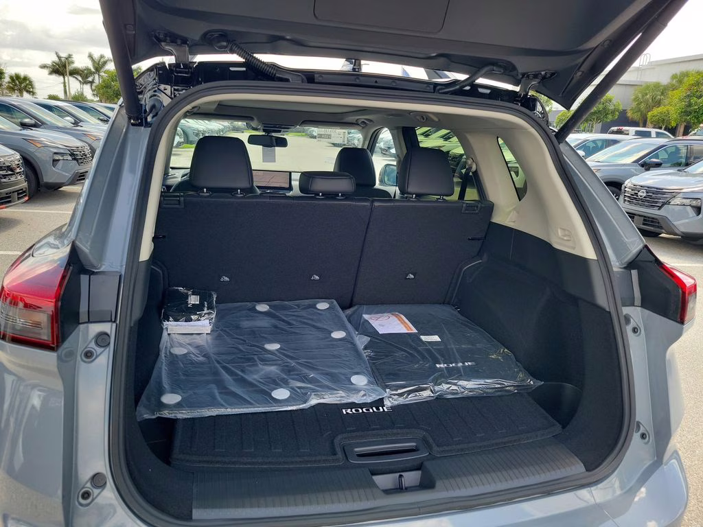 2026 Boulder Gray/Super Black Nissan Rogue Platinum AWD SUV