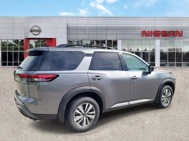 2026 Gun Metallic Nissan Pathfinder SL FWD SUV