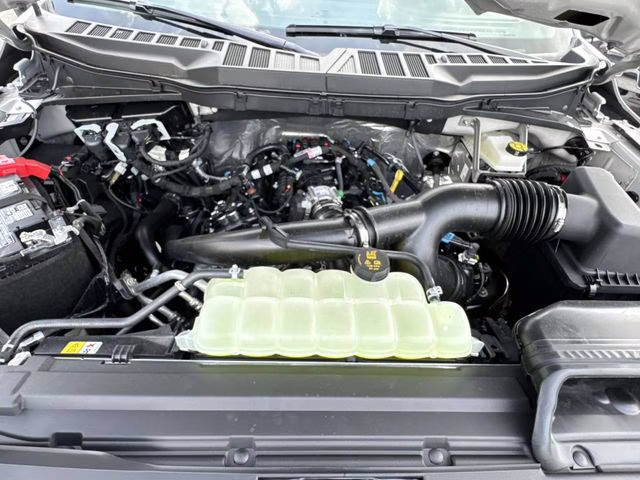 2026 Avalanche Ford F-150 XLT RWD Truck