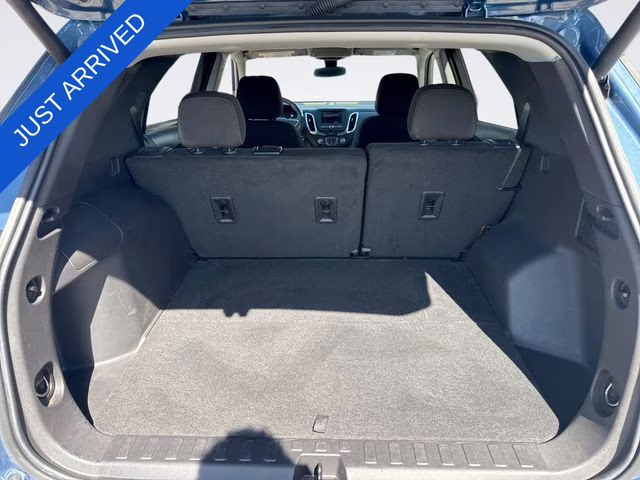 2024 Lakeshore Blue Chevrolet Equinox LT FWD SUV